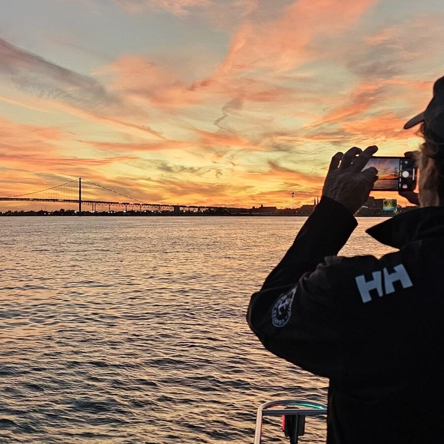 Private executive sailing charter aboard HYDRA on the Detroit River